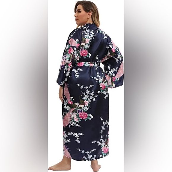 PLUS Satin PinkFloral Robe Lingerie - Picture 6 of 6